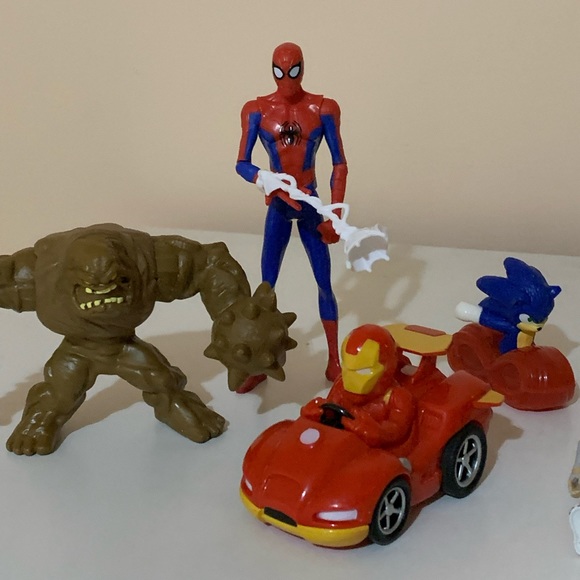 Lot of toys and action figures - Picture 4 of 4